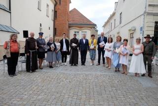 NARODOWE CZYTANIE 2022 NA PRZEWORSKIM RYNKU